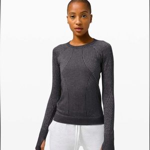 Lululemon rest less pullover top